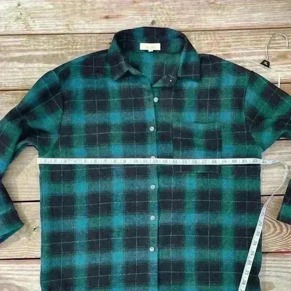 Love Notes women’s long sleeved button up plaid shirt size small - Picture 6 of 10
